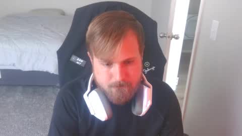 Snapshot of snipingmilfs chatting on 10.04.25 snipingmilfs online show from 10.04.25