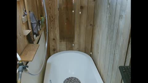 Snapshot of snizniz chatting on 05.25.26 snizniz online show from 05.25.26