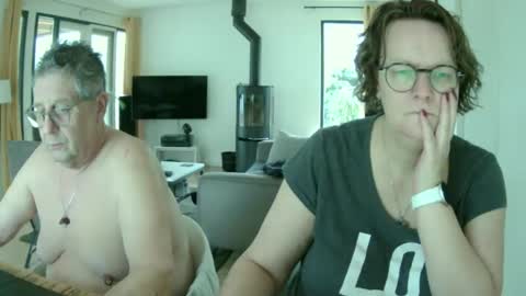 Snoeske and Woodwurm online show from 01.06.25