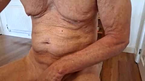 Snooty online show from 09.11.25