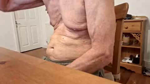 Snooty online show from 10.17.25