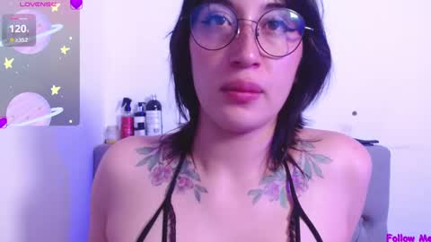 IG     OF red moonn online show from 02.27.25