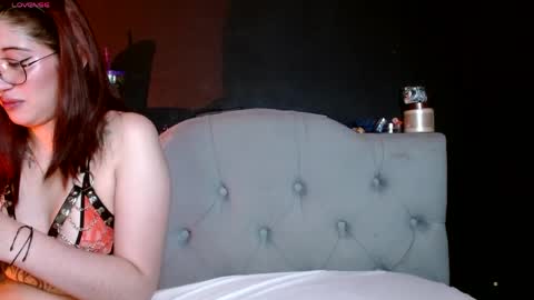 IG     OF red moonn online show from 04.14.26