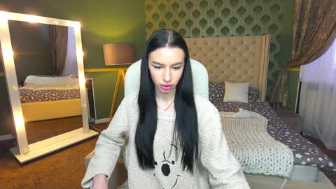 Snapshot of snow_whiteeex chatting on 01.12.25 snow_whiteeex online show from 01.12.25