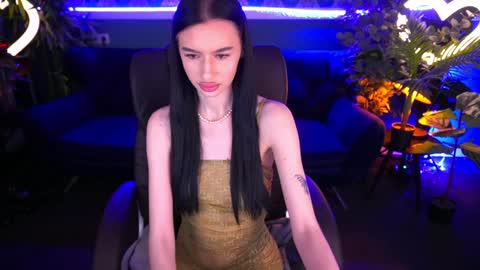 Snapshot of snow_whiteeex chatting on 01.14.25 snow_whiteeex online show from 01.14.25