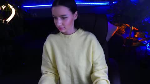 Snapshot of snow_whiteeex chatting on 01.22.25 snow_whiteeex online show from 01.22.25