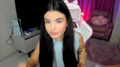 snowingwinter online show from 10.12.25