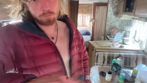 snowtrooper888 online show from 10.12.25