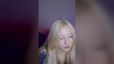 Snapshot of snowyphoenix chatting on 03.20.26 Snowy Bubbles online show from 03.20.26