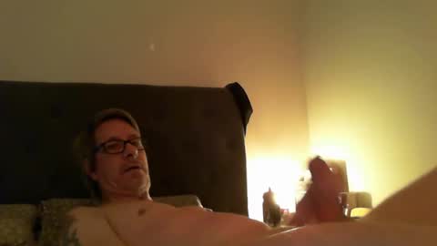 Snapshot of snub71 chatting on 01.04.25 snub71 online show from 01.04.25