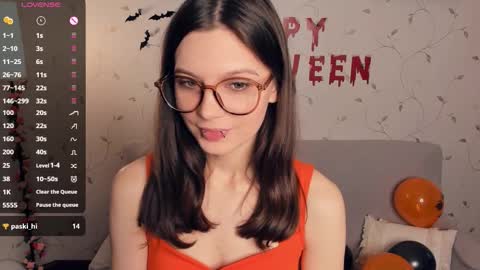 Snapshot of so__sweet chatting on 10.28.25 Alice - Birthday Girl online show from 10.28.25