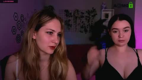 Snapshot of so_hot_rosalie chatting on 06.08.26 so_hot_rosalie online show from 06.08.26