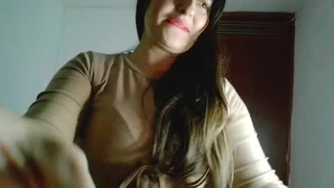 Snapshot of soffi_betacur chatting on 04.16.26 Soffi Betacur online show from 04.16.26