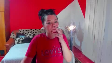 Snapshot of soffy_skye chatting on 12.02.25 Soffy online show from 12.02.25