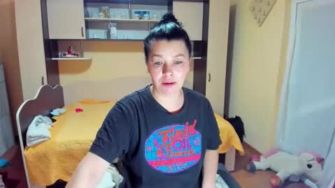 Snapshot of soffy_skye chatting on 02.08.26 Soffy online show from 02.08.26