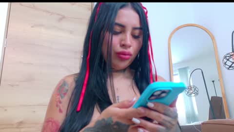 sofhia cruz online show from 12.25.24