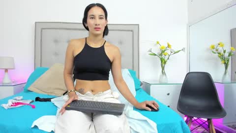 sofhyalove online show from 03.31.26