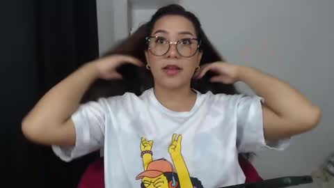 Snapshot of sofi4__ chatting on 03.05.25 sofi online show from 03.05.25