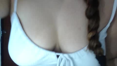 Snapshot of sofi4__ chatting on 09.24.25 sofi online show from 09.24.25