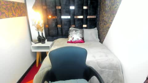 SOFI BLAKE online show from 04.01.26