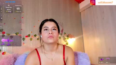 Snapshot of sofi_blossom chatting on 06.11.26 Sofi Blossom online show from 06.11.26
