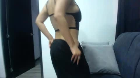 Snapshot of sofi_hot_4m chatting on 05.01.26 Sofi online show from 05.01.26