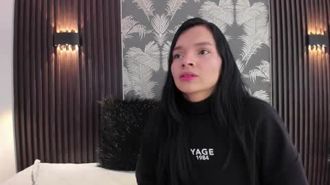 Snapshot of sofi_lassa_ chatting on 01.12.26 SOFIA online show from 01.12.26