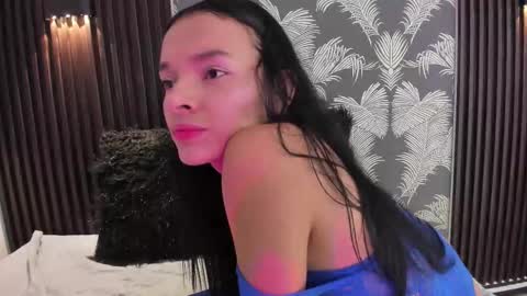 Snapshot of sofi_lassa_ chatting on 01.13.26 SOFIA online show from 01.13.26