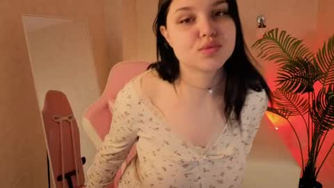 Snapshot of sofi_lunel chatting on 05.17.26 Sofi online show from 05.17.26