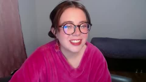 Sofi Lynch online show from 12.05.25