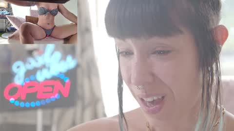 Sofi Mora online show from 11.09.25