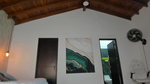 Sofi online show from 11.05.25