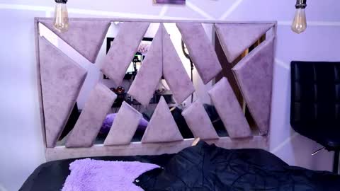 Sofi Noa online show from 11.04.25