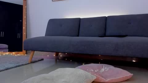 Sofi smith   online show from 01.27.25