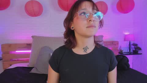 Snapshot of sofi_sp chatting on 02.05.25 sofi_sp online show from 02.05.25