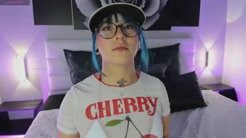 Snapshot of sofi_sp chatting on 10.16.25 sofi_sp online show from 10.16.25