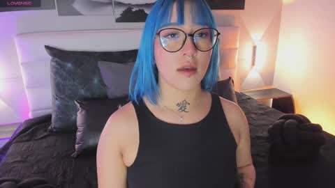 Snapshot of sofi_sp chatting on 11.19.25 sofi_sp online show from 11.19.25