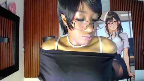 Snapshot of sofi_thomas_ chatting on 05.30.26 Sofia online show from 05.30.26