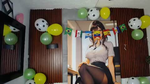 Snapshot of sofi_thomas_ chatting on 06.18.26 Sofia online show from 06.18.26