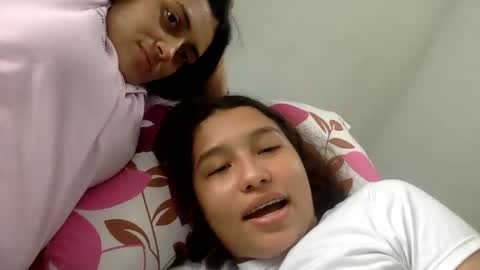 Snapshot of sofi_yendell chatting on 10.14.25 sofi online show from 10.14.25