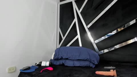 Snapshot of sofia1candyht chatting on 03.12.25 SOFIA online show from 03.12.25