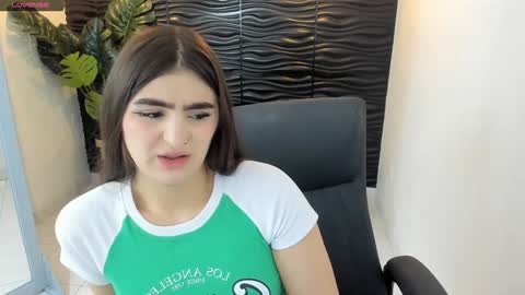 Skarlett online show from 01.11.25