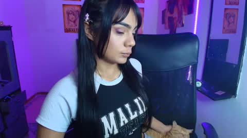 Snapshot of sofia_20_20 chatting on 04.13.26 Sofia online show from 04.13.26