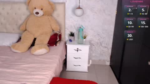 Snapshot of sofia_burman chatting on 12.08.24 Sofi online show from 12.08.24