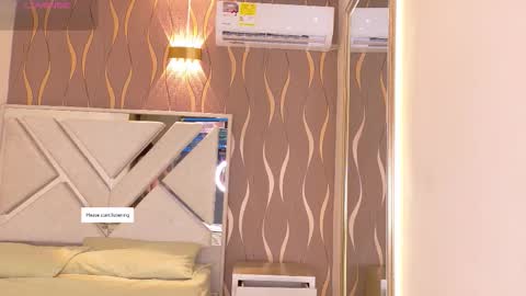 Snapshot of sofia_cleyton1 chatting on 02.19.26 online show from 02.19.26