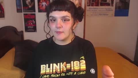 Snapshot of sofia_coolle chatting on 12.28.24 Sofi online show from 12.28.24