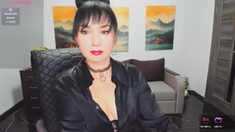 Snapshot of sofia_ford chatting on 09.21.25 Sofia online show from 09.21.25