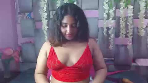 Snapshot of sofia_hernandeez_ chatting on 12.21.24 Sofi online show from 12.21.24