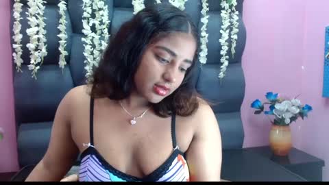 Snapshot of sofia_hernandeez_ chatting on 02.09.25 Sofi online show from 02.09.25