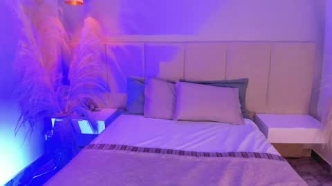 Snapshot of sofia_pamela chatting on 02.27.25 SOFIA PAMELA online show from 02.27.25